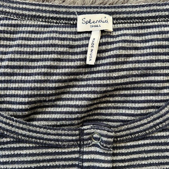 Splendid Striped Henley

Grey + navy waffle fabric with snaps - Picture 2 of 4